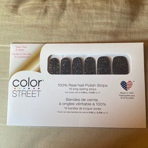 Color Street Holidaze